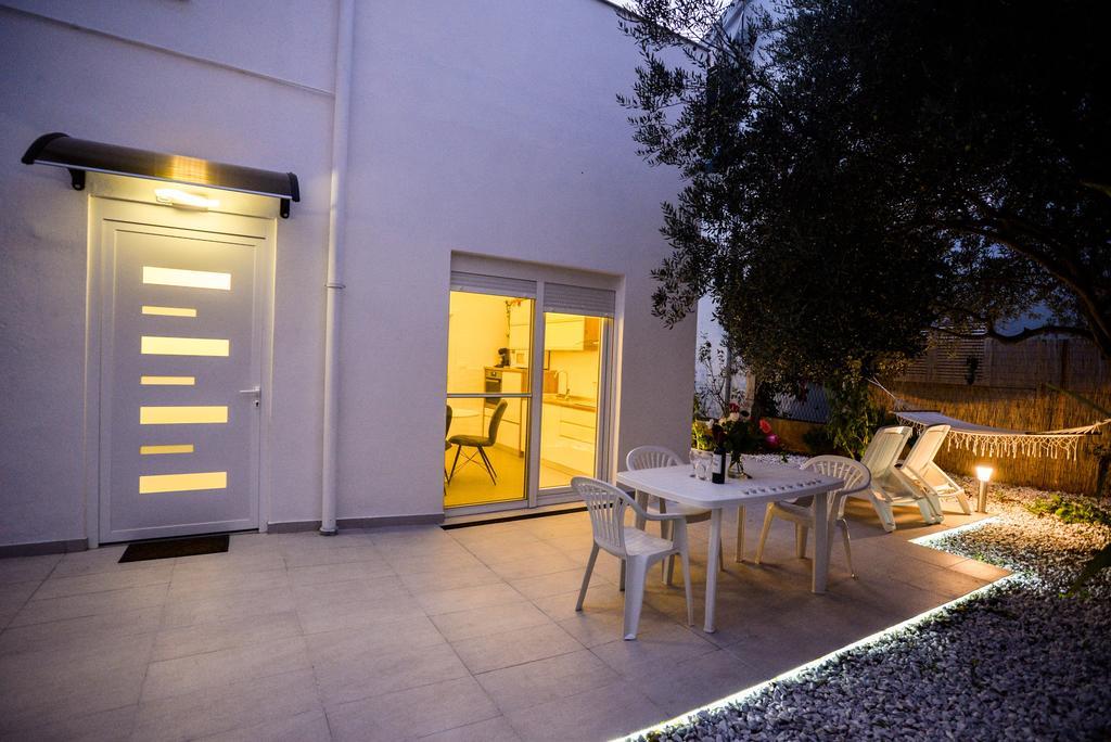 Villa Benelux Zara Esterno foto