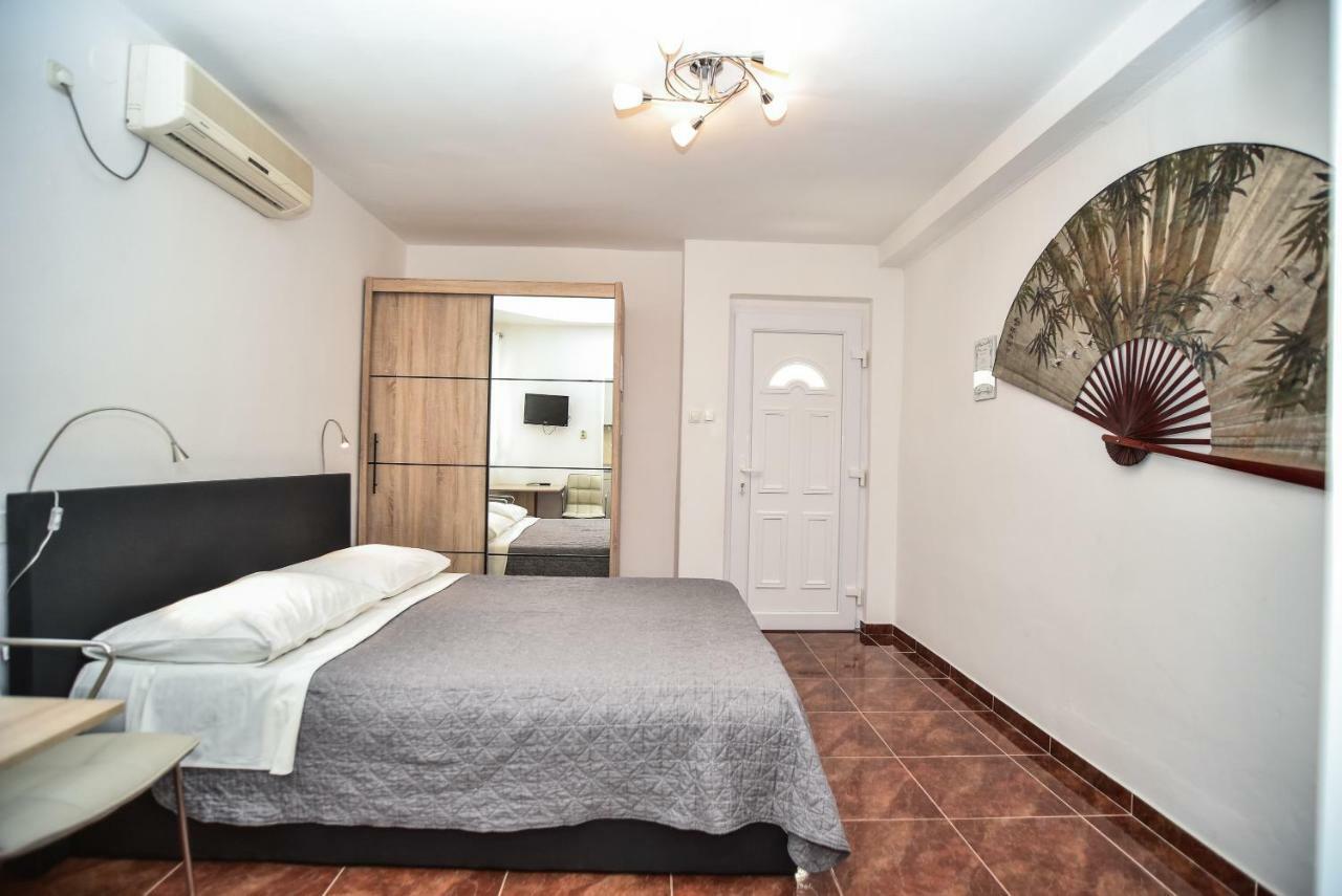 Villa Benelux Zara Esterno foto