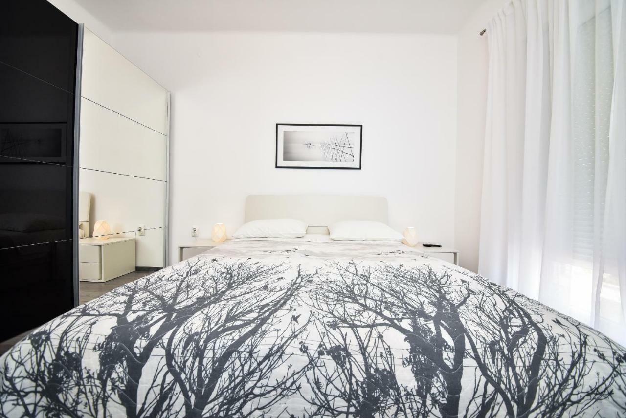 Villa Benelux Zara Esterno foto
